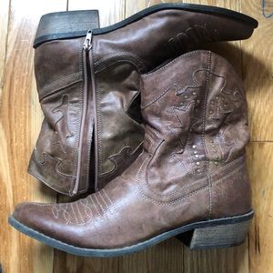 Coconuts brand cowboy boots